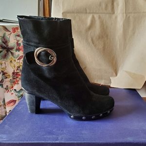 Stuart Weitzman Bootie